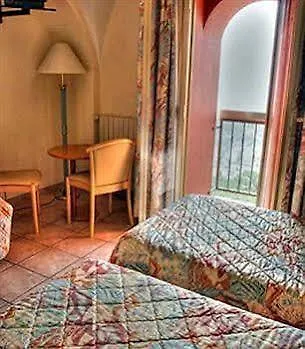 Mandarina Hotel