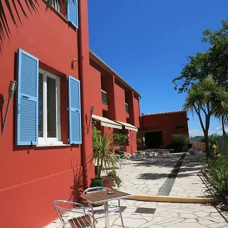 Mandarina Hotel 2*